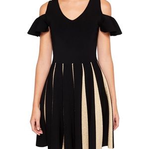Ted Baker Flutter Sleeve Cold Shoulder Pleated Black Gold Dress Size 3 US 8